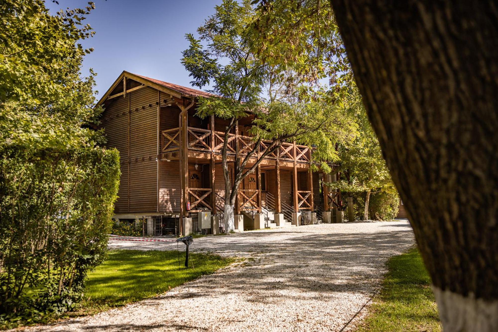 Hotel Aréna Kemping&Vendégház Budapest Exterior foto